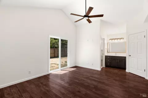 Bedroom - 131 William Cir, Cloverdale, CA 95425 photo 5 of 5