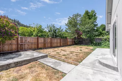 Exterior - 131 William Cir, Cloverdale, CA 95425 photo 5 of 6