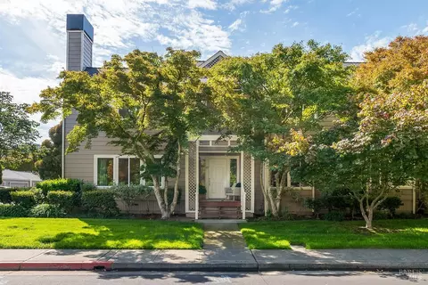 85 Parkview Cir, Corte Madera, CA 94925