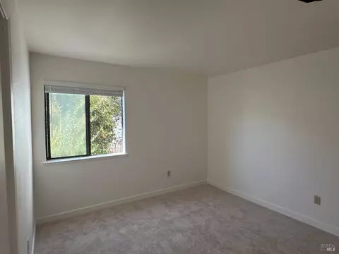 Bedroom - 230 Courtyards E, Windsor, CA 95492 photo 4 of 5