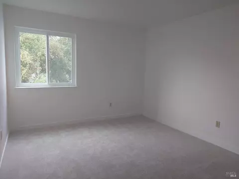 Bedroom - 230 Courtyards E, Windsor, CA 95492 photo 2 of 3