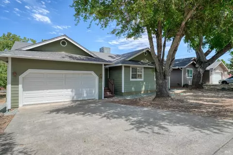 9456 Buffalo Ct, Kelseyville, CA 95451