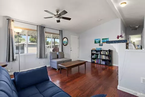 77 Donald Ln, Concord, CA 94518 photo 8