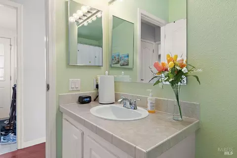 77 Donald Ln, Concord, CA 94518 photo 22