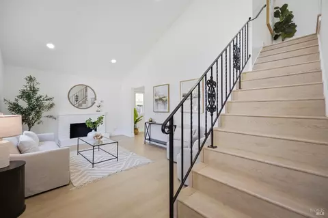 Entry Way - 855 Meadowlark Dr, Fairfield, CA 94533 photo 1 of 2