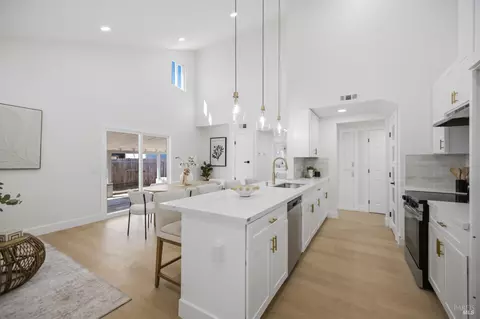 Kitchen - 855 Meadowlark Dr, Fairfield, CA 94533 photo 1 of 7
