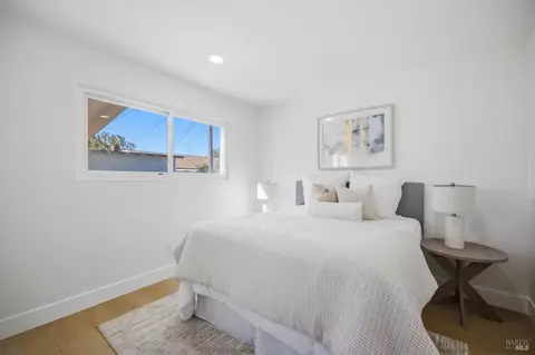 Bedroom - 855 Meadowlark Dr, Fairfield, CA 94533 photo 1 of 9