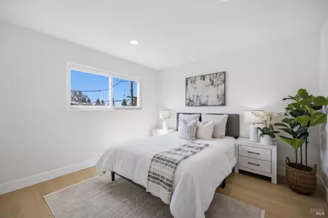 Bedroom - 855 Meadowlark Dr, Fairfield, CA 94533 photo 6 of 9