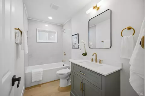 Bath - 855 Meadowlark Dr, Fairfield, CA 94533 photo 1 of 10