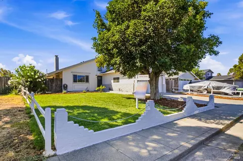 Exterior - 855 Meadowlark Dr, Fairfield, CA 94533 photo 7 of 7