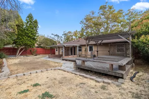 Exterior - 2446 Helen Ave, Vallejo, CA 94591 photo 10 of 13
