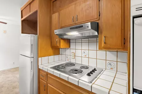 Kitchen - 2446 Helen Ave, Vallejo, CA 94591 photo 3 of 4