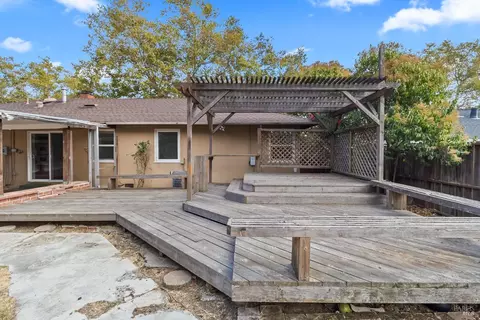 Exterior - 2446 Helen Ave, Vallejo, CA 94591 photo 1 of 13