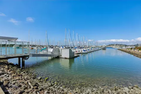 View/Area - 326 Commodore Dr, Richmond, CA 94804 photo 9 of 11