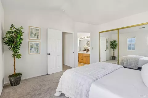 Bedroom - 326 Commodore Dr, Richmond, CA 94804 photo 2 of 5