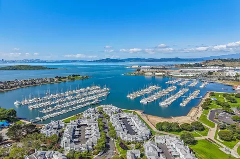 View/Area - 326 Commodore Dr, Richmond, CA 94804 photo 8 of 11