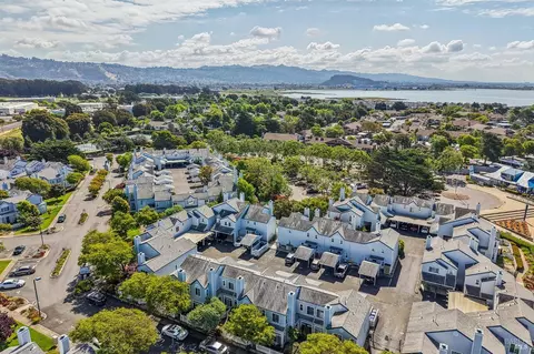 View/Area - 326 Commodore Dr, Richmond, CA 94804 photo 4 of 11