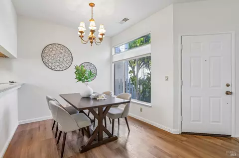 Dining - 326 Commodore Dr, Richmond, CA 94804 photo 2 of 3