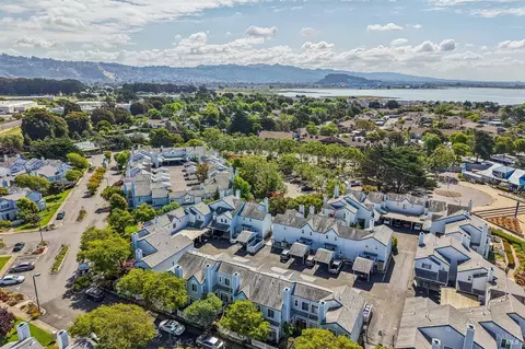 View/Area - 326 Commodore Dr, Richmond, CA 94804 photo 3 of 11