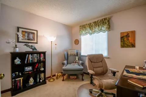 Bedroom - 168 Breezewalk Dr, Vallejo, CA 94591 photo 8 of 8