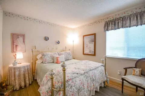 Bedroom - 168 Breezewalk Dr, Vallejo, CA 94591 photo 1 of 8
