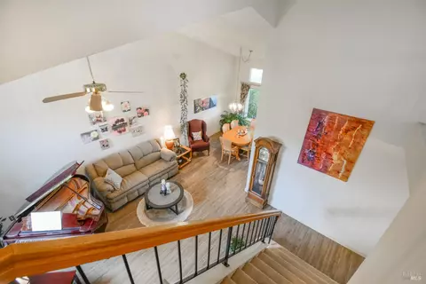 Living - 168 Breezewalk Dr, Vallejo, CA 94591 photo 6 of 6