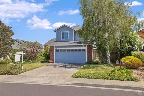 Exterior - 168 Breezewalk Dr, Vallejo, CA 94591 photo 3 of 12
