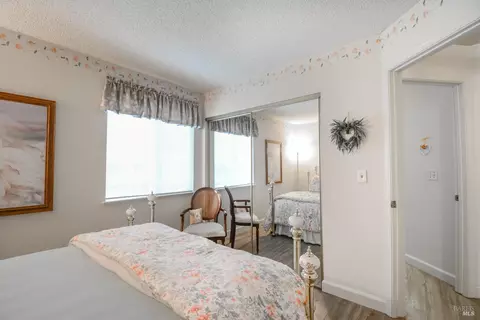 Bedroom - 168 Breezewalk Dr, Vallejo, CA 94591 photo 4 of 8