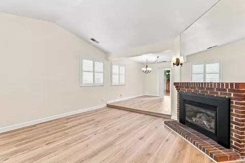 Living - 1101 Daniel Dr, Petaluma, CA 94954 photo 1 of 2