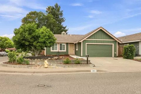 Exterior - 1101 Daniel Dr, Petaluma, CA 94954 photo 16 of 17