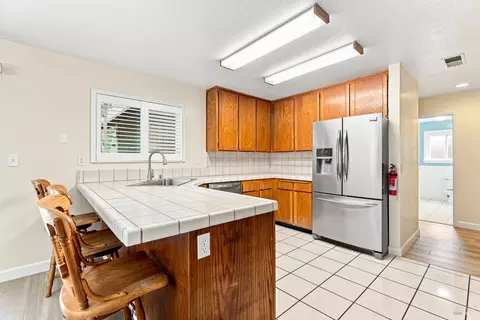 Kitchen - 1101 Daniel Dr, Petaluma, CA 94954 photo 2 of 4