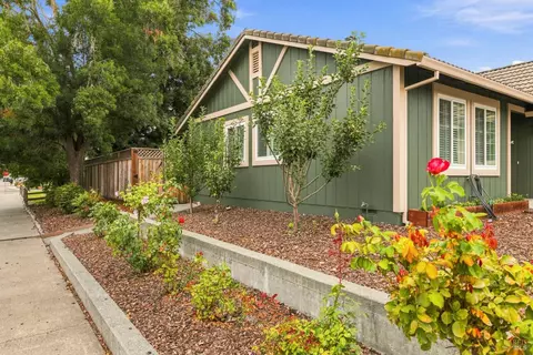 Exterior - 1101 Daniel Dr, Petaluma, CA 94954 photo 14 of 17