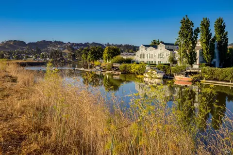 View/Area - 1101 Daniel Dr, Petaluma, CA 94954 photo 5 of 7