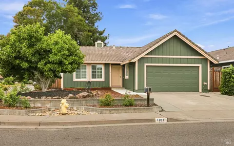 Exterior - 1101 Daniel Dr, Petaluma, CA 94954 photo 17 of 17