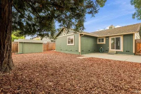 Exterior - 1101 Daniel Dr, Petaluma, CA 94954 photo 5 of 17