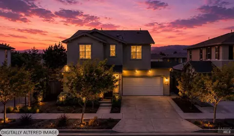 1605 Country Manor Dr, Santa Rosa, CA 95403