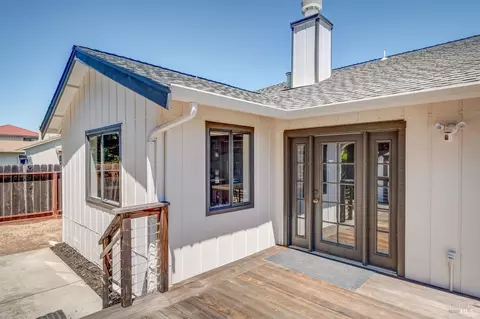 Exterior - 301 Darley Dr, Vallejo, CA 94591 photo 8 of 15