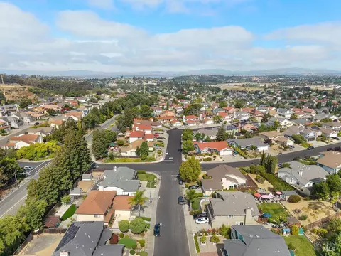 View/Area - 301 Darley Dr, Vallejo, CA 94591 photo 3 of 5