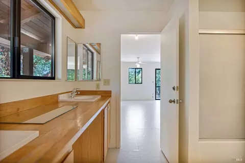 Bath - 1050 Castle Rd, Sonoma, CA 95476 photo 1 of 3
