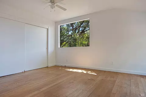 Bedroom - 1050 Castle Rd, Sonoma, CA 95476 photo 4 of 4