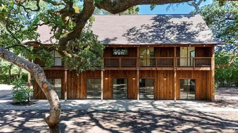 Exterior - 1050 Castle Rd, Sonoma, CA 95476 photo 1 of 8