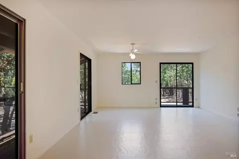 Living - 1050 Castle Rd, Sonoma, CA 95476 photo 2 of 4