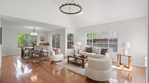 Living - 1252 B St, Petaluma, CA 94952 photo 3 of 6