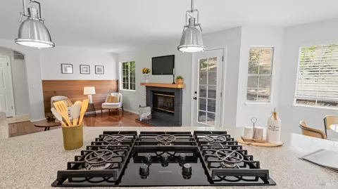 Kitchen - 1252 B St, Petaluma, CA 94952 photo 5 of 7