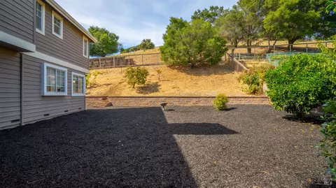 Exterior - 1252 B St, Petaluma, CA 94952 photo 11 of 17