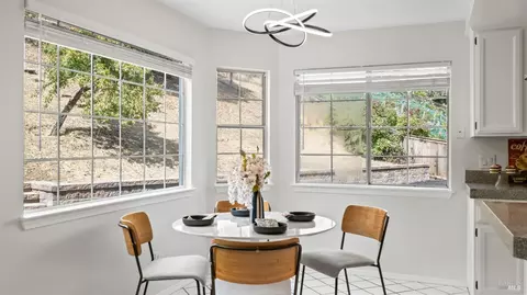 Dining - 1252 B St, Petaluma, CA 94952 photo 3 of 3