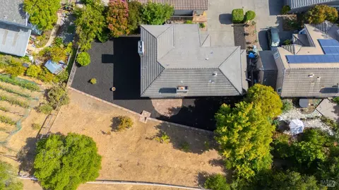View/Area - 1252 B St, Petaluma, CA 94952 photo 2 of 3