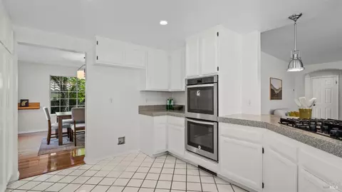 Kitchen - 1252 B St, Petaluma, CA 94952 photo 4 of 7