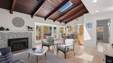 246 Flamingo Rd, Mill Valley, CA 94941