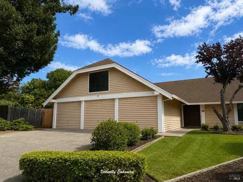 168 Rancho Bonito Cir, Petaluma, CA 94954